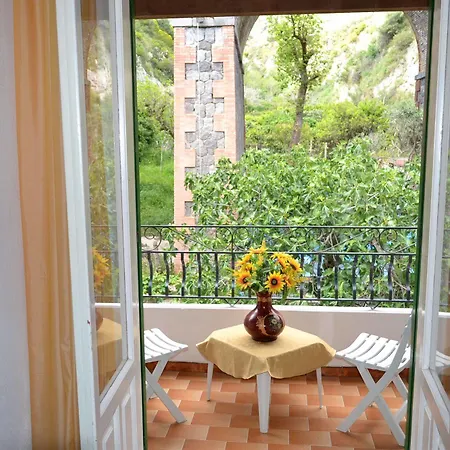 Bina Sant'Angelo (Isola d'Ischia)