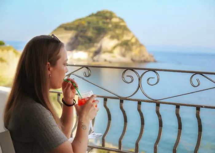 Bina 2* Sant'Angelo (Isola d'Ischia)