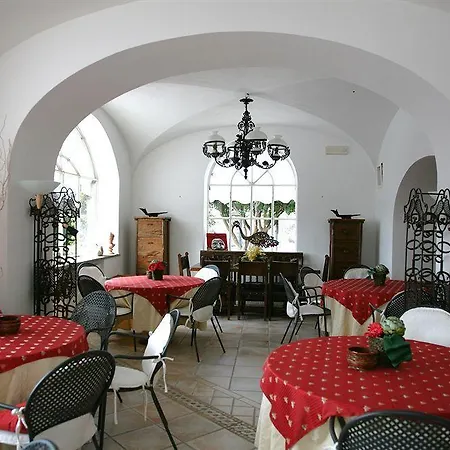 Bina Hotel 2*